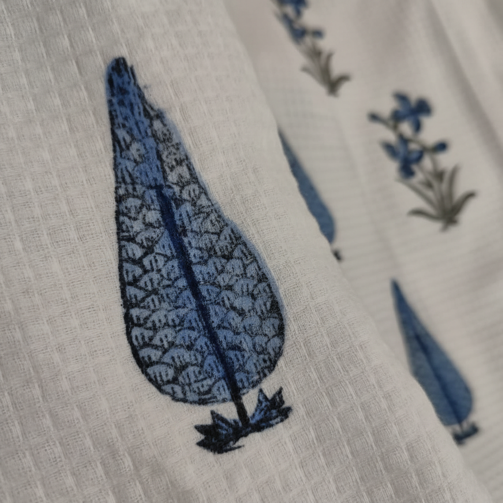 Paisley buta detail on Iris Garden cotton waffle robe fabric